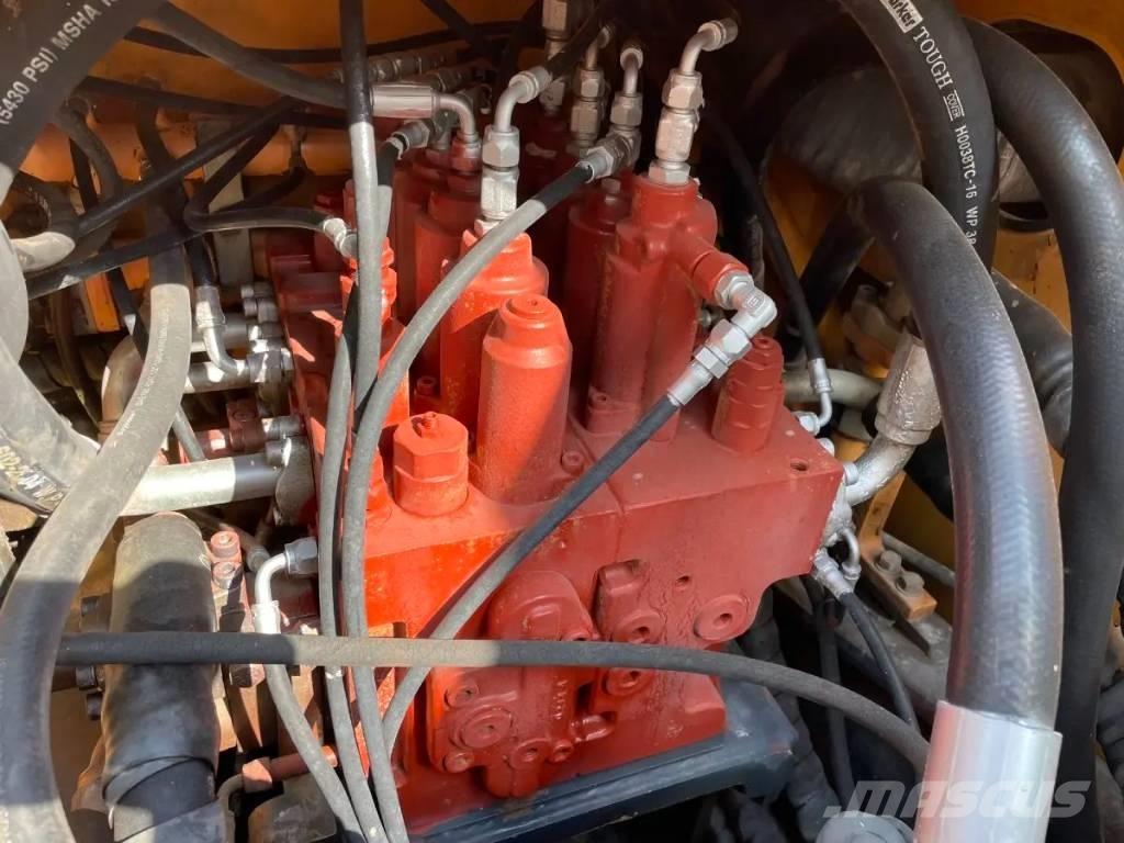 Hyundai R210W-9 Wielgraafmachines