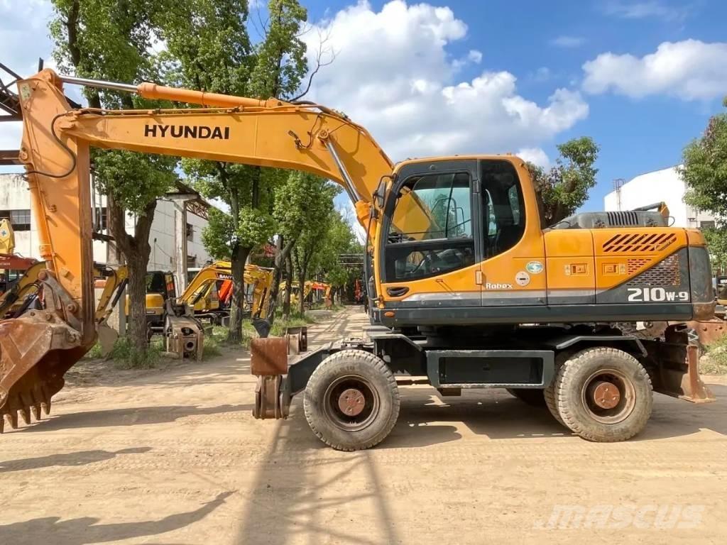 Hyundai R210W-9 Wielgraafmachines
