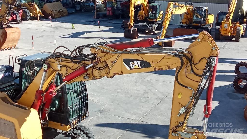 CAT M318F Wielgraafmachines