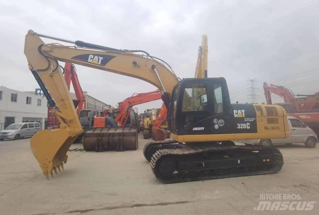 CAT 320 C Rupsgraafmachines