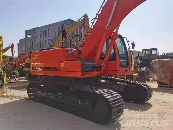 Doosan DX225LC Rupsgraafmachines