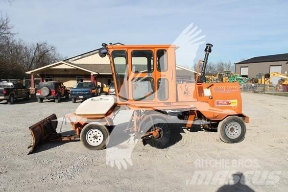 Broce KR350 Veegmachines