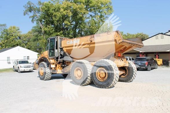 CASE 330B Knik dumptrucks