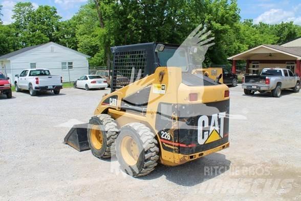CAT 226 Schrankladers