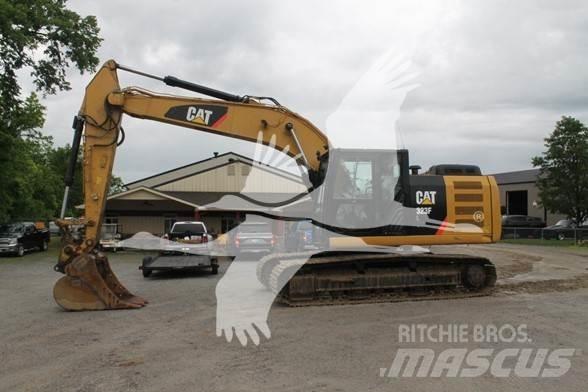 CAT 323FL Rupsgraafmachines