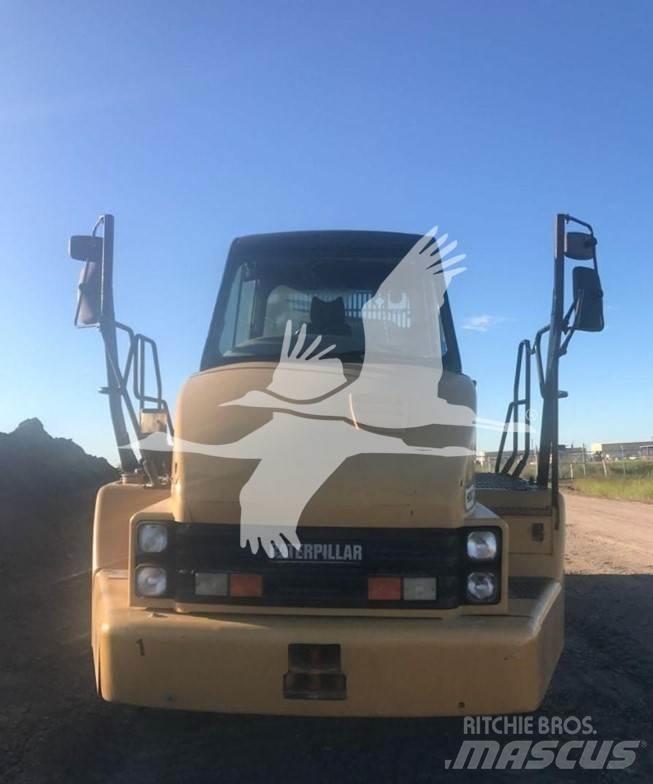 CAT 725 Knik dumptrucks