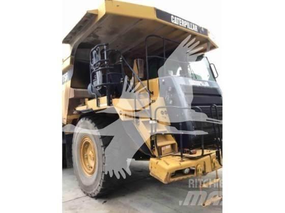 CAT 775F Knik dumptrucks