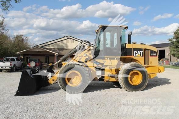 CAT 930G Wielladers