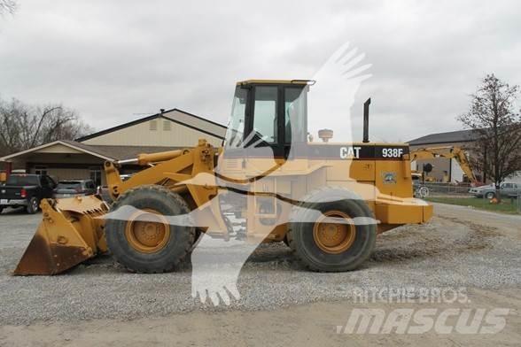 CAT 938F Wielladers