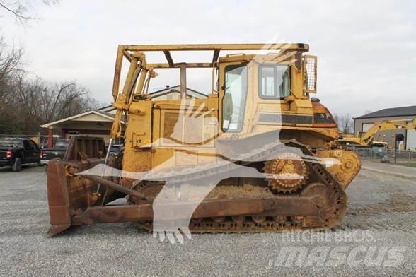 CAT D7H Rupsdozers