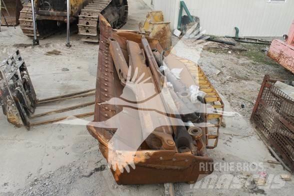 CAT D8R Rupsdozers