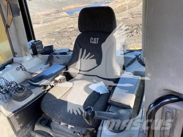 CAT D9T Rupsdozers