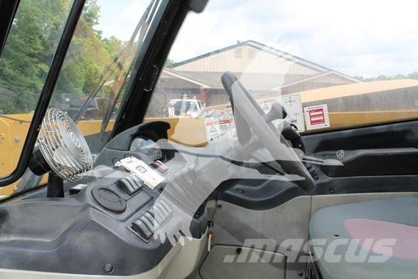CAT TH407C Verreikers