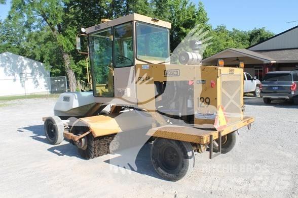 Rosco RB48 Veegmachines