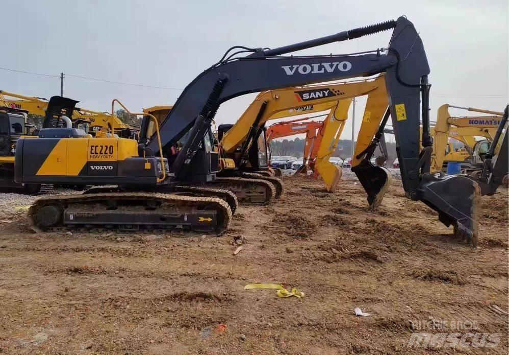 Volvo EC 220 Rupsgraafmachines