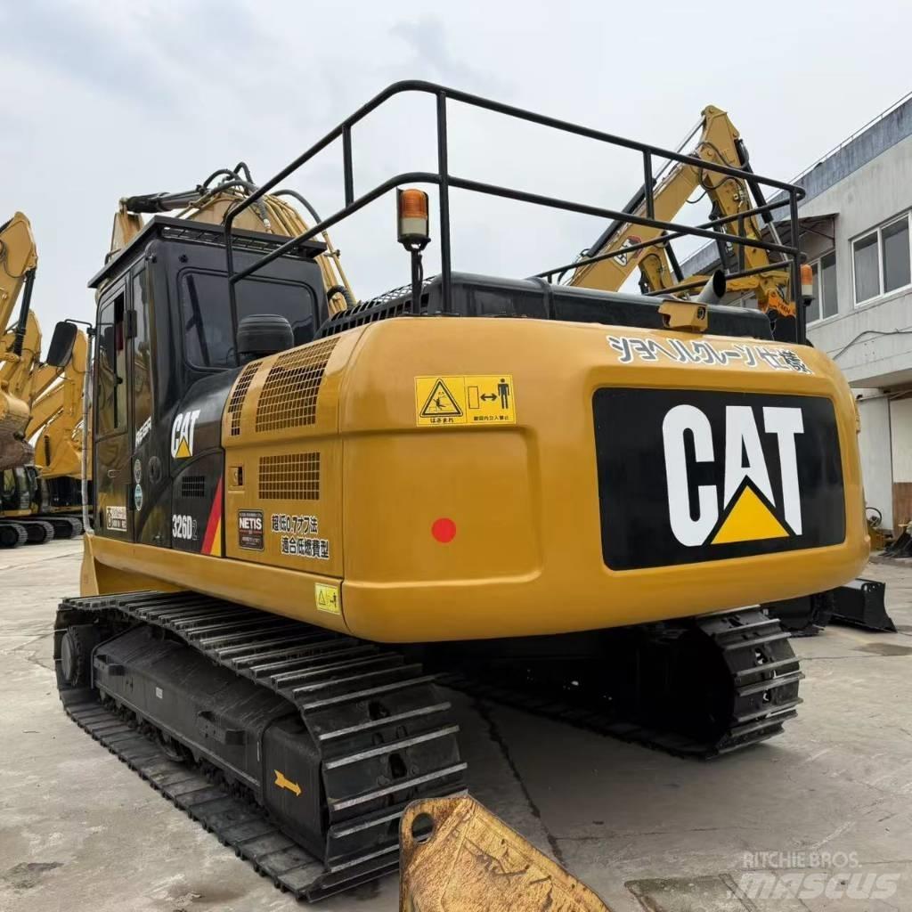 CAT 326D2 Midigraafmachines 7t - 12t