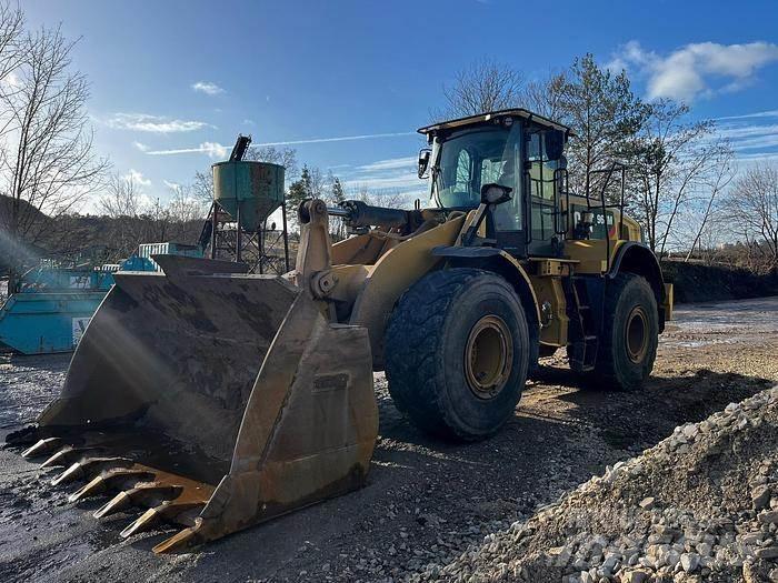 CAT 966M Wielladers