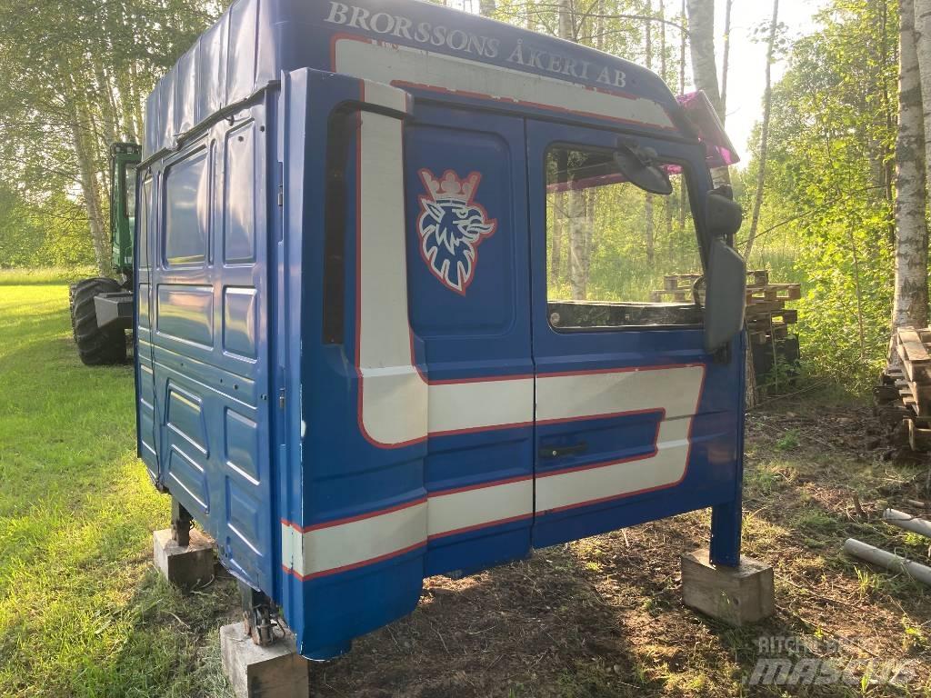 Scania 143 H Cabine en interieur