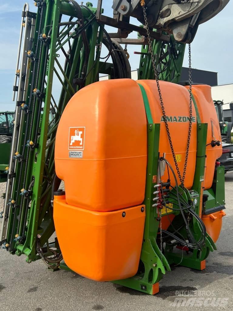 Amazone UF 1501 Getrokken spuitmachines