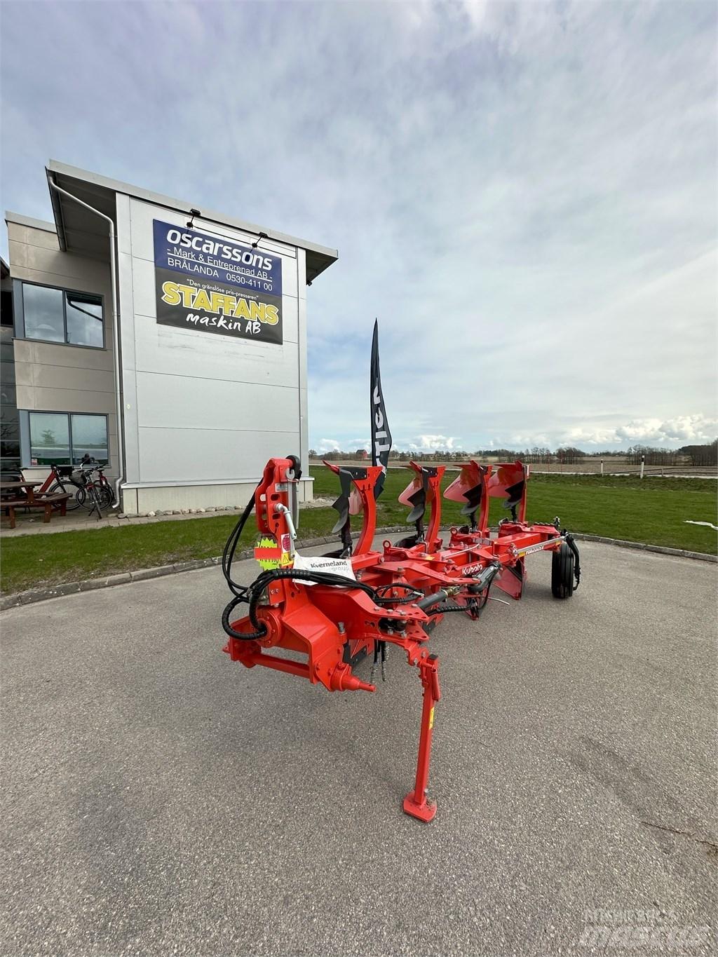 Kubota RM2005V Wentelploegen