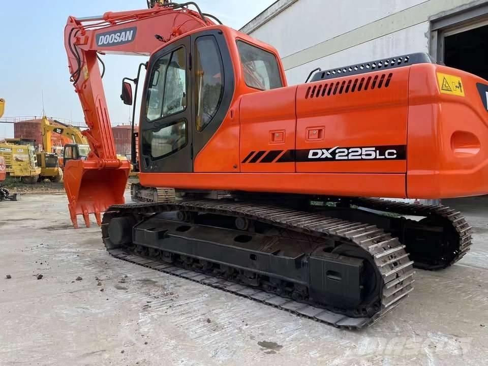 Doosan dx225 Rupsgraafmachines
