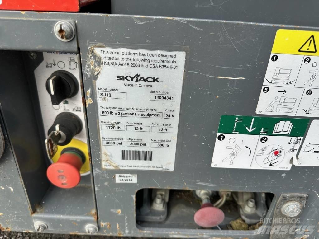 SkyJack SJ 12 Schaarhoogwerkers