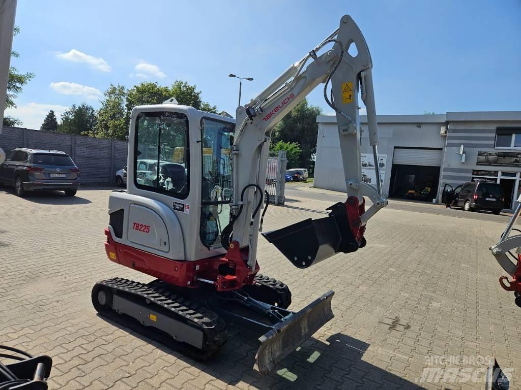 Takeuchi TB225 V0 Minigraafmachines < 7t