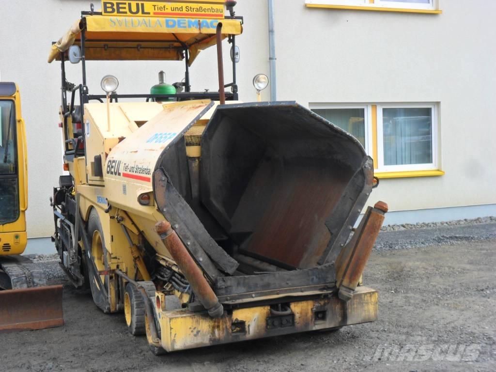 Demag DF 65 P Asfaltafwerkmachines
