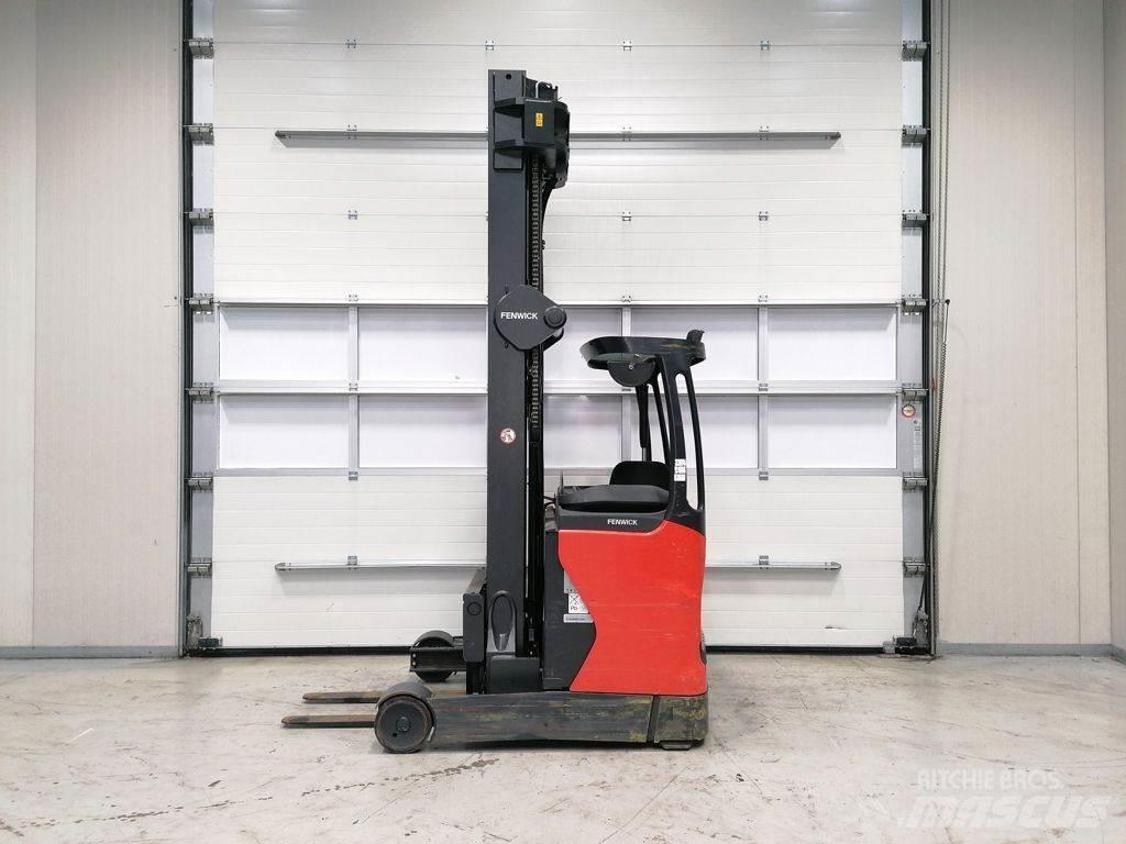 Linde R14HD-01 Reachtruck voor hoog niveau