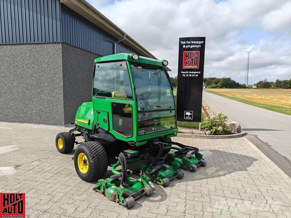 John Deere 3245 C Golfbaanmaaiers