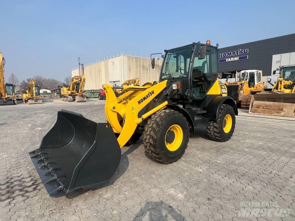Komatsu WA 100 M-5 Wielladers
