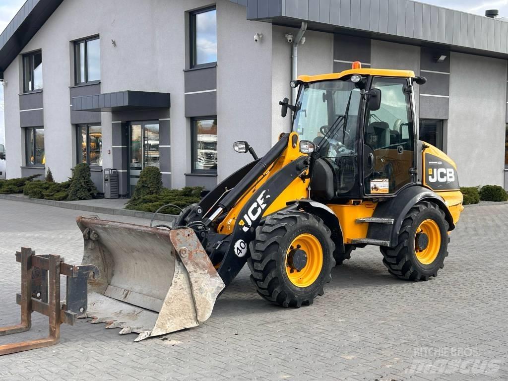 JCB 409 AGRI Wielladers
