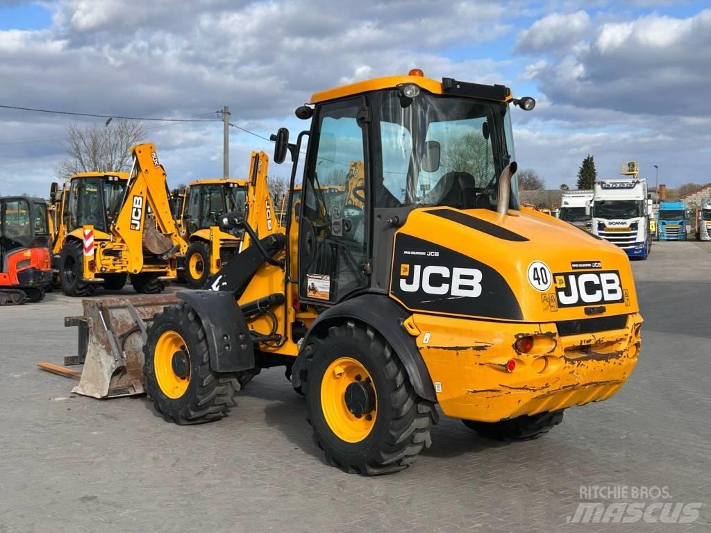 JCB 409 AGRI Wielladers