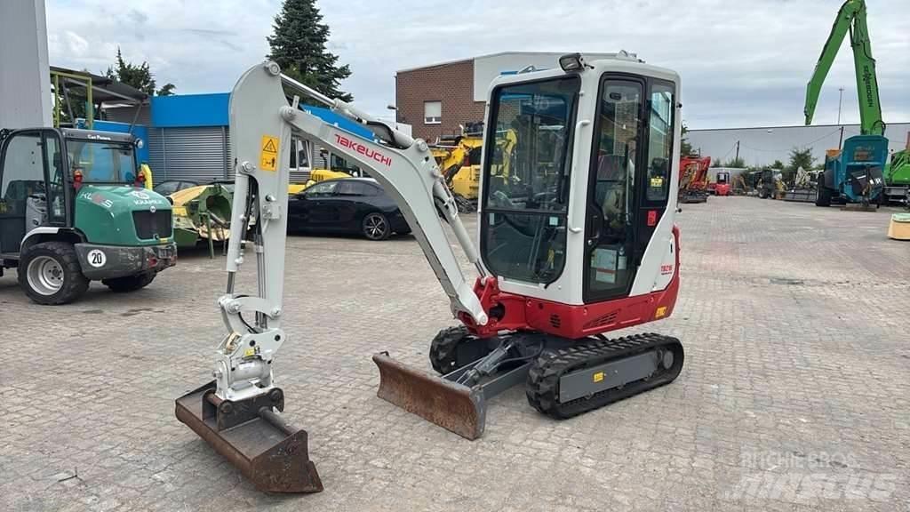 Takeuchi TB216 A Minigraafmachines < 7t