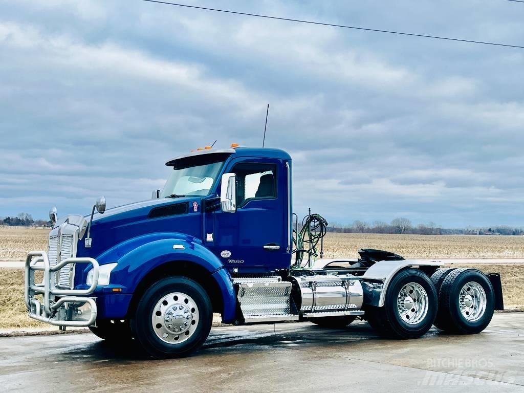 Kenworth T 880 Trekkers