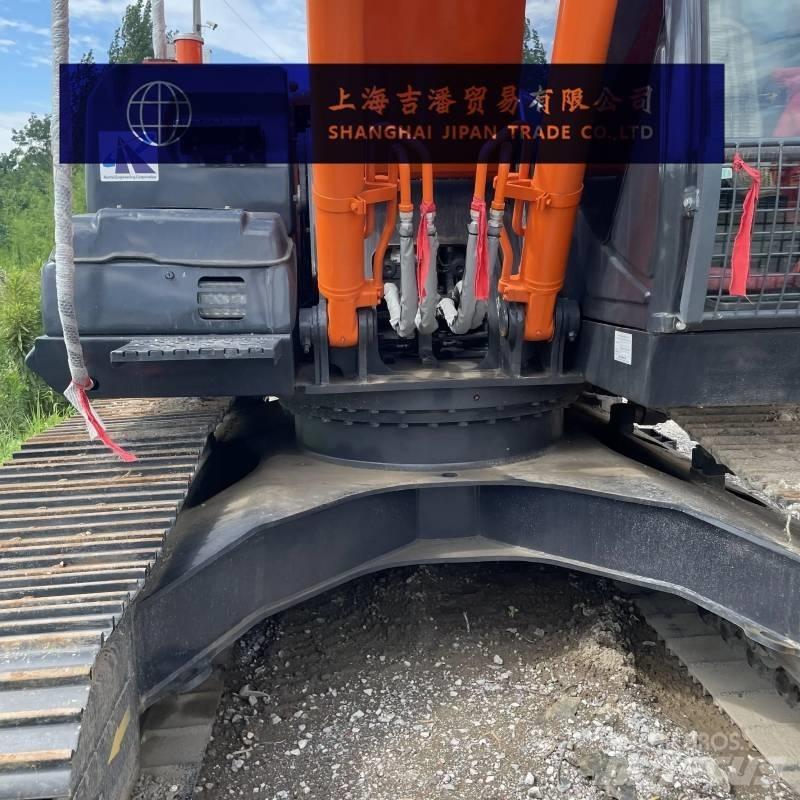 Hitachi ZX 210 Rupsgraafmachines