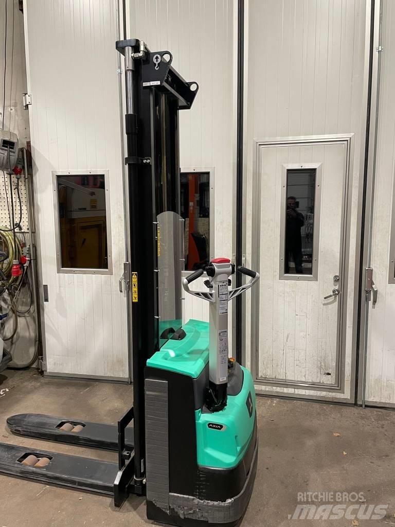 Mitsubishi SBP12N3 Stapelaar meeloop