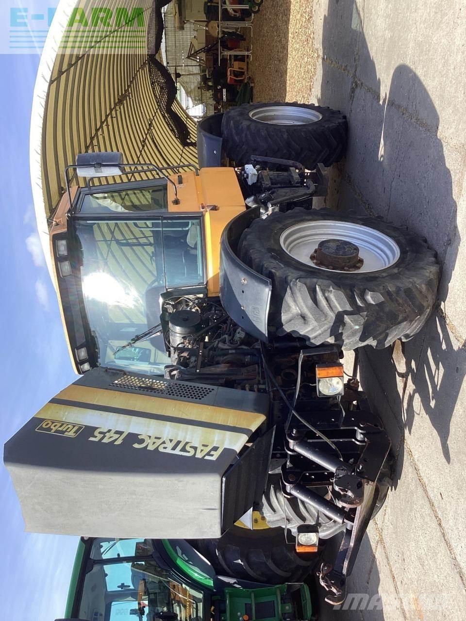 JCB Fastrac 145 Tractoren