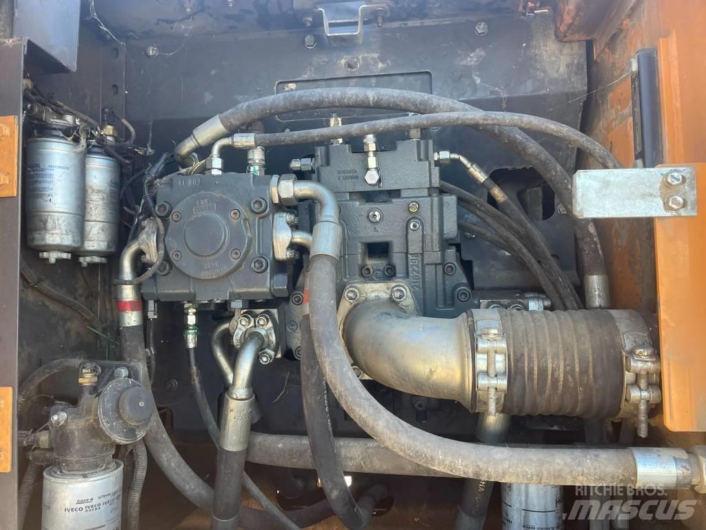 CASE WX218 Wielgraafmachines