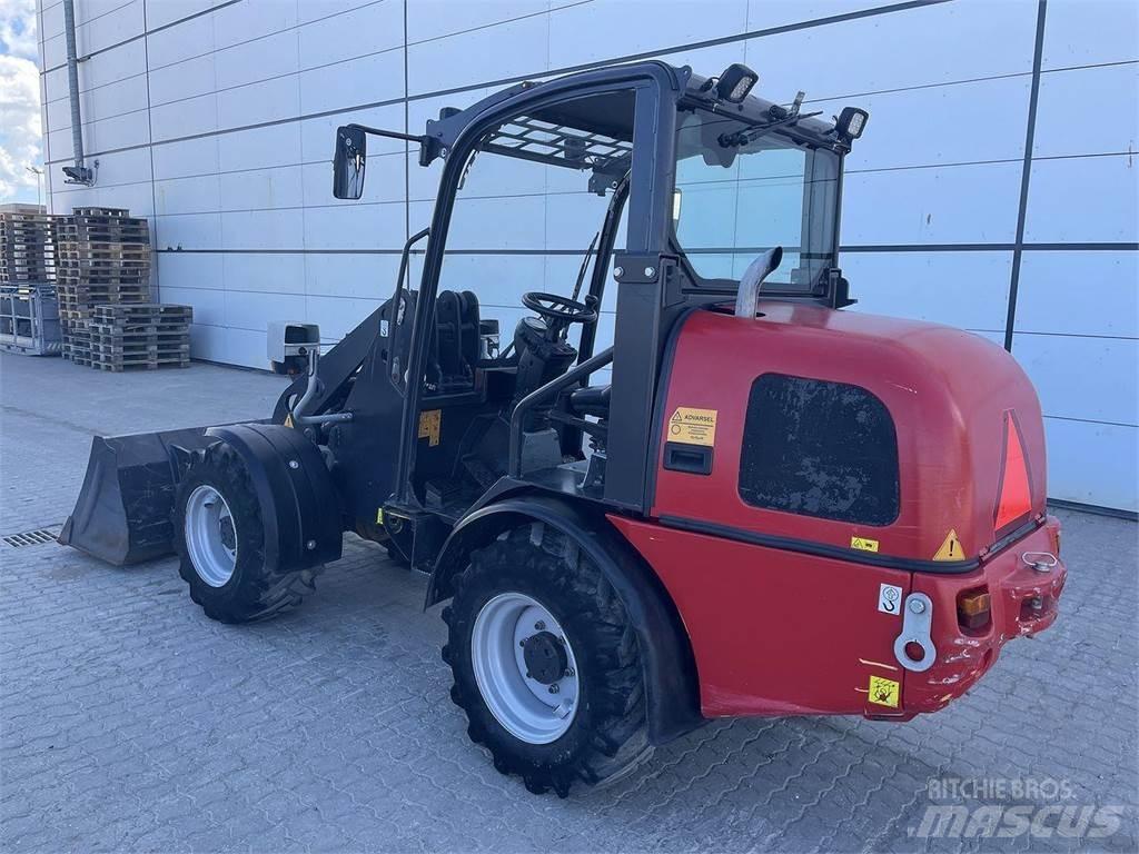Weidemann 2070 Knik- en schrankladers
