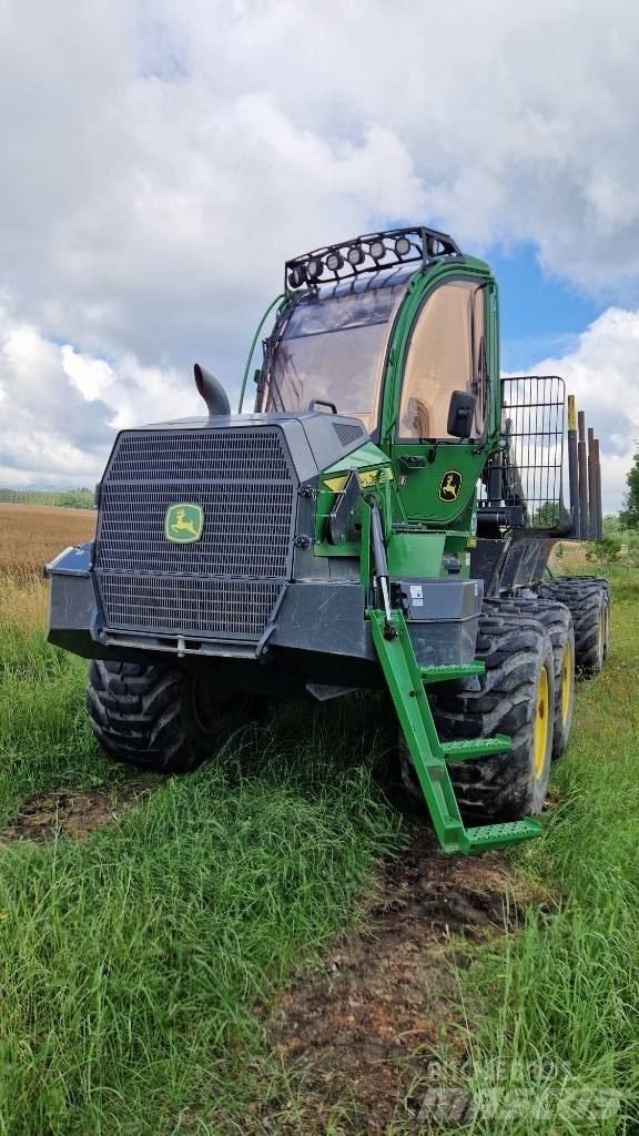 John Deere 1010G Forwarders