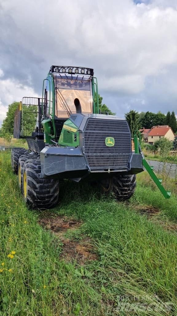 John Deere 1010G Forwarders