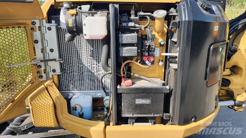 CAT 302.7 DCR 07A Minigraafmachines < 7t