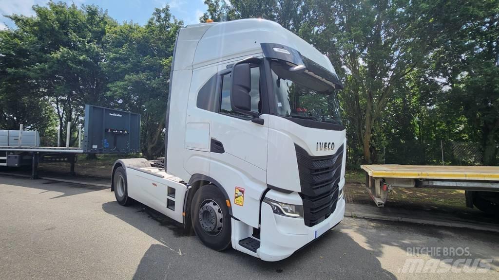 Iveco Saway 530 Trekkers