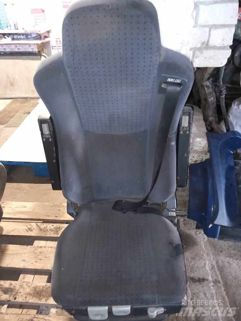 MAN TGM  81623076528 Cabine en interieur
