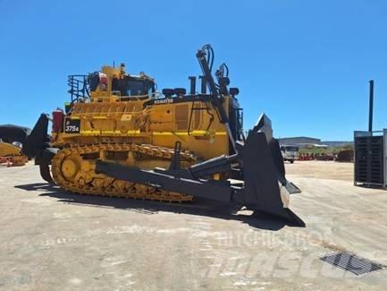 Komatsu D 375 A-8 Rupsdozers