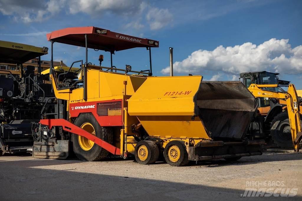 Dynapac F121-4W Asfaltafwerkmachines