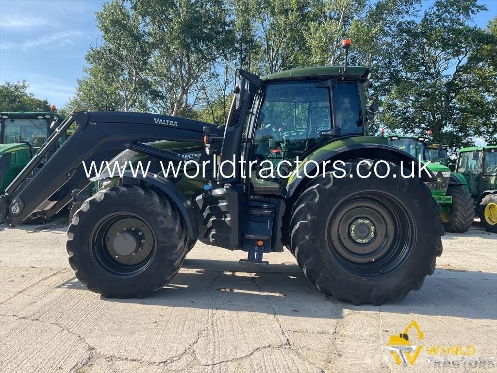 Valtra T 255 Tractoren