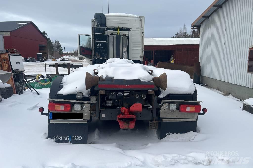 Volvo FM 12 Vrachtwagen met containersysteem