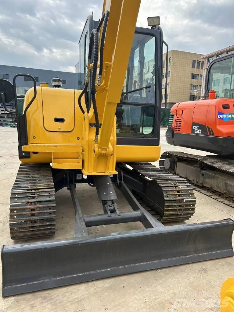 Komatsu PC 56 Minigraafmachines < 7t